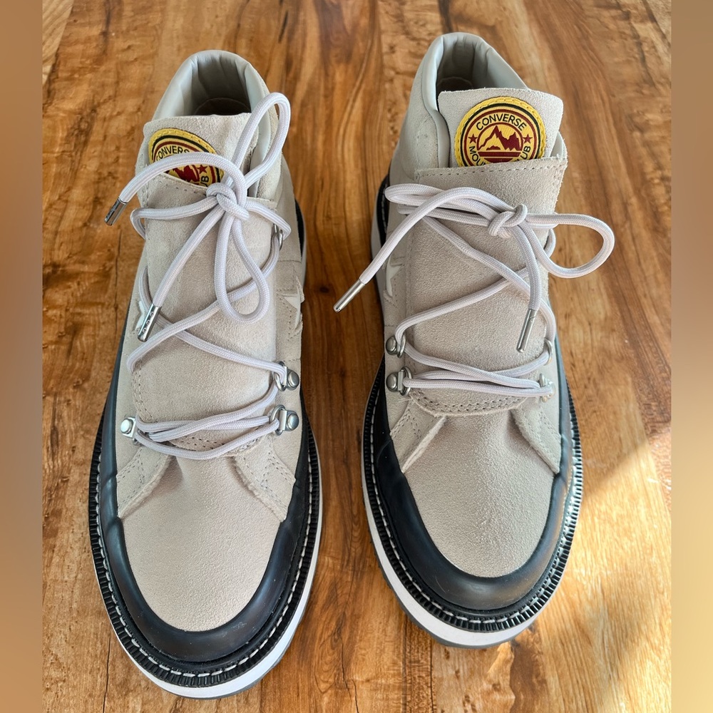 Converse - Picture 2 of 5